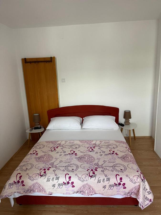 Apartmani Frane Трибунь Экстерьер фото